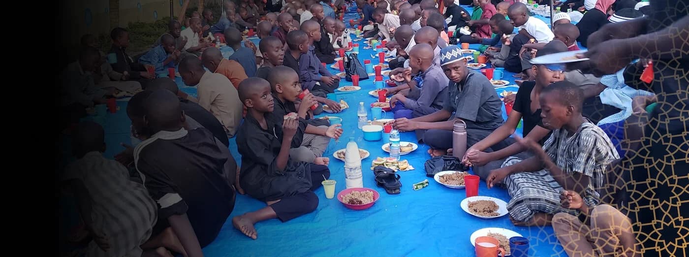 Suhoor and Iftar: Balanced Nutrition During Ramadan