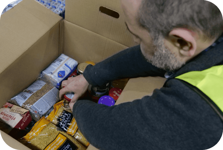 Food Distribution for Refugees in Greece