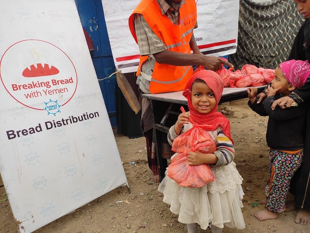 Breaking Bread With Families In Yemen