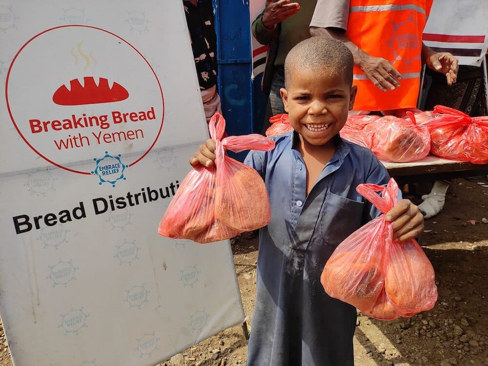 Breaking Bread With Families In Yemen