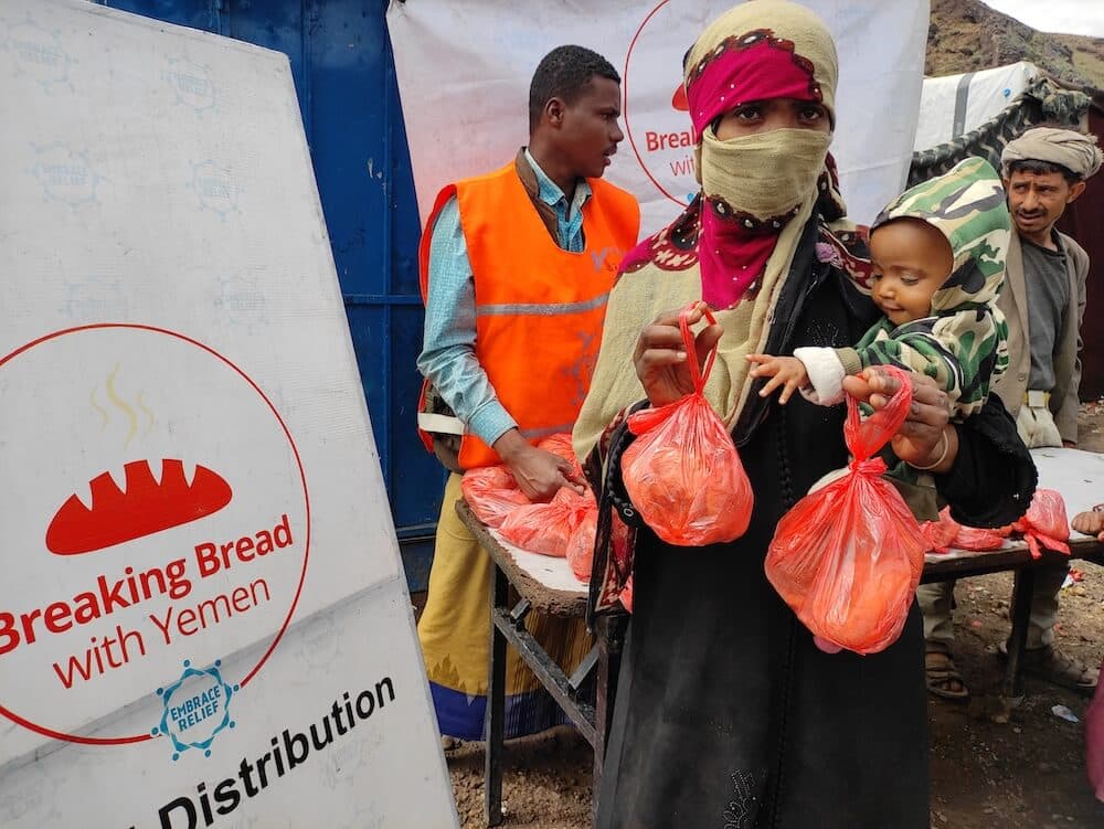 Breaking Bread With Families In Yemen