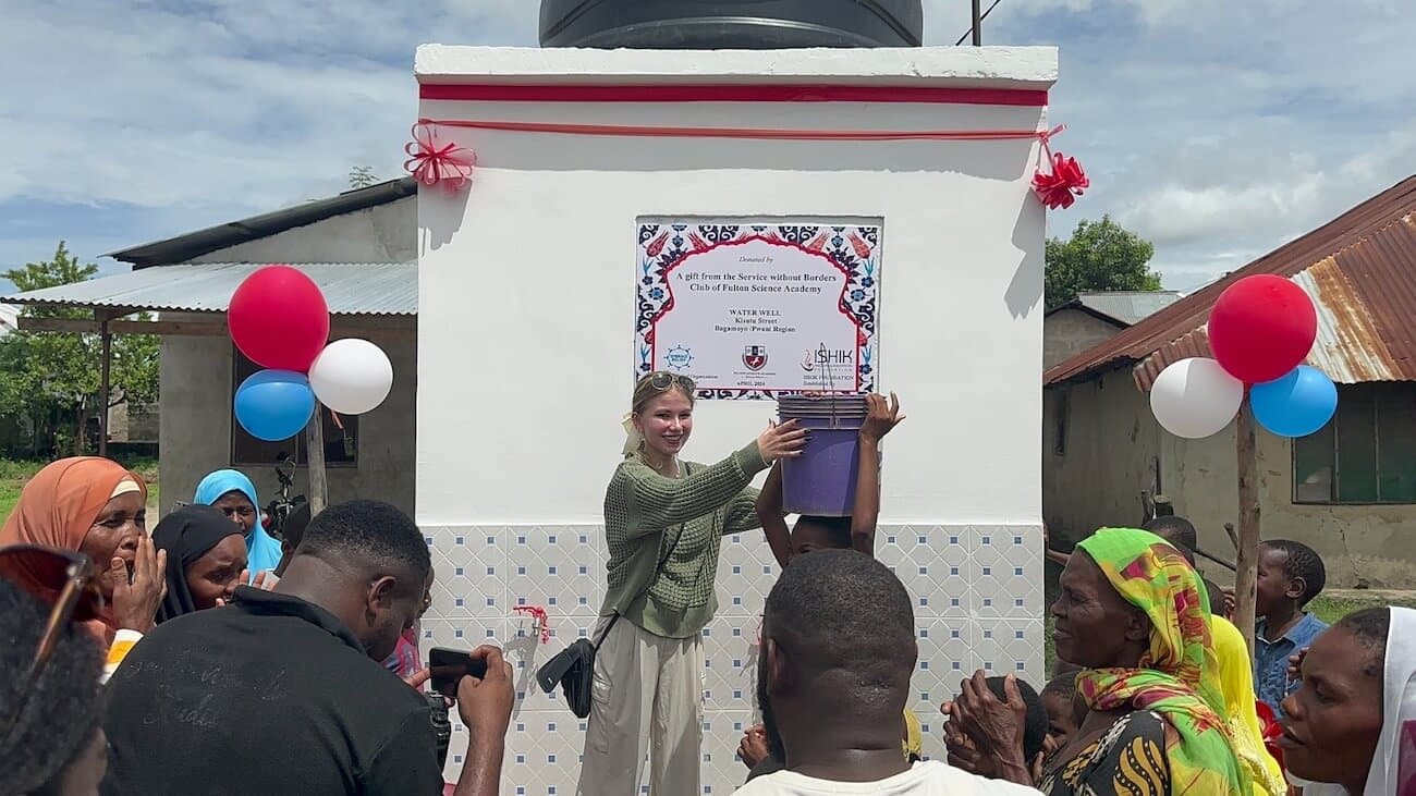 Service Without Borders Club Water Well Project