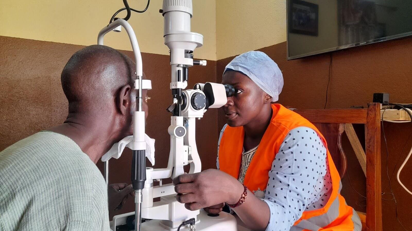 Cataract Surgery Support From Schaumburg, ILLINOIS
