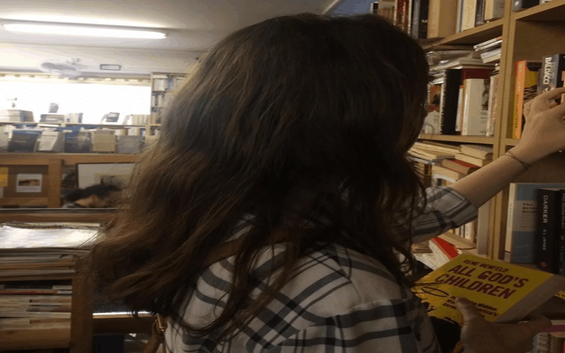 Merve participating in online English lessons