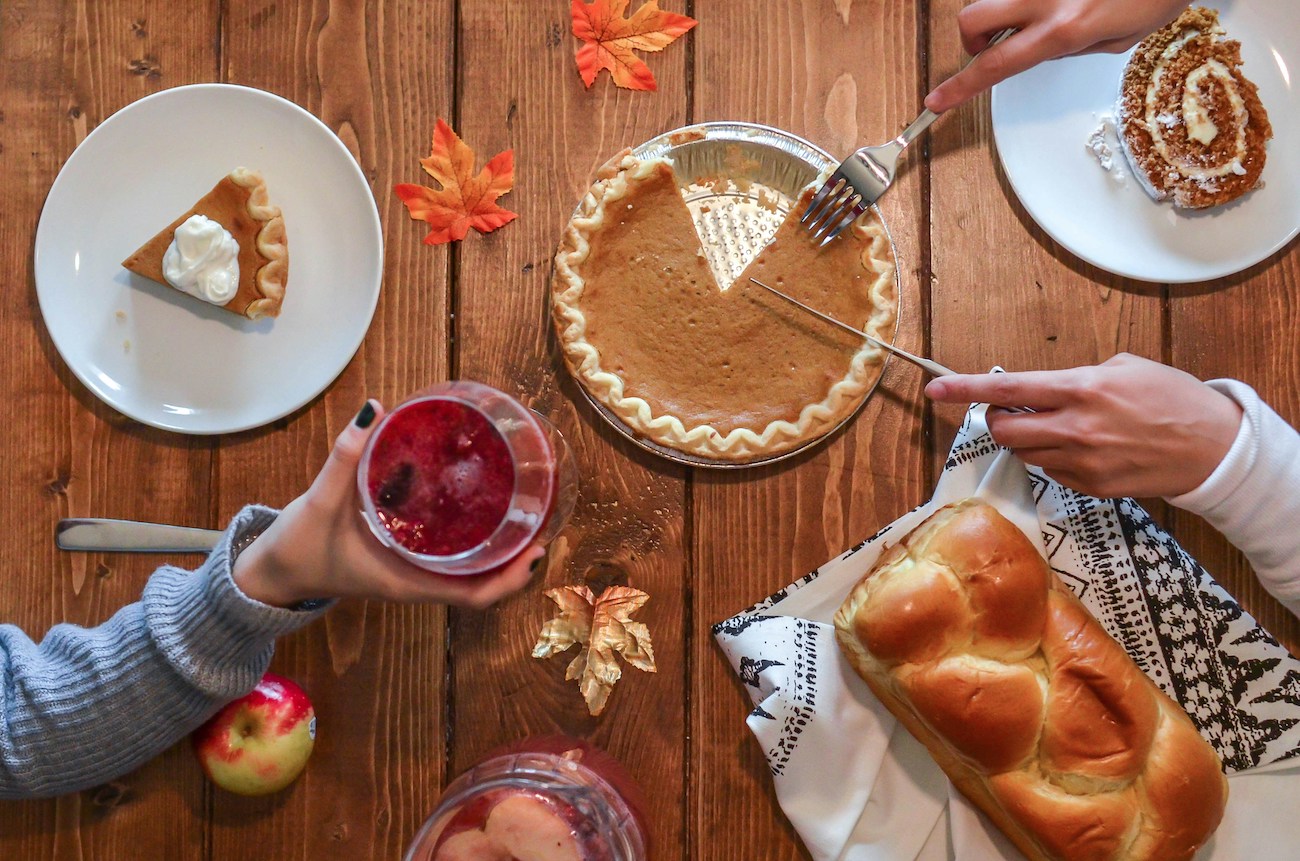 5 Thanksgiving Traditions to Celebrate Gratitude and Give Back