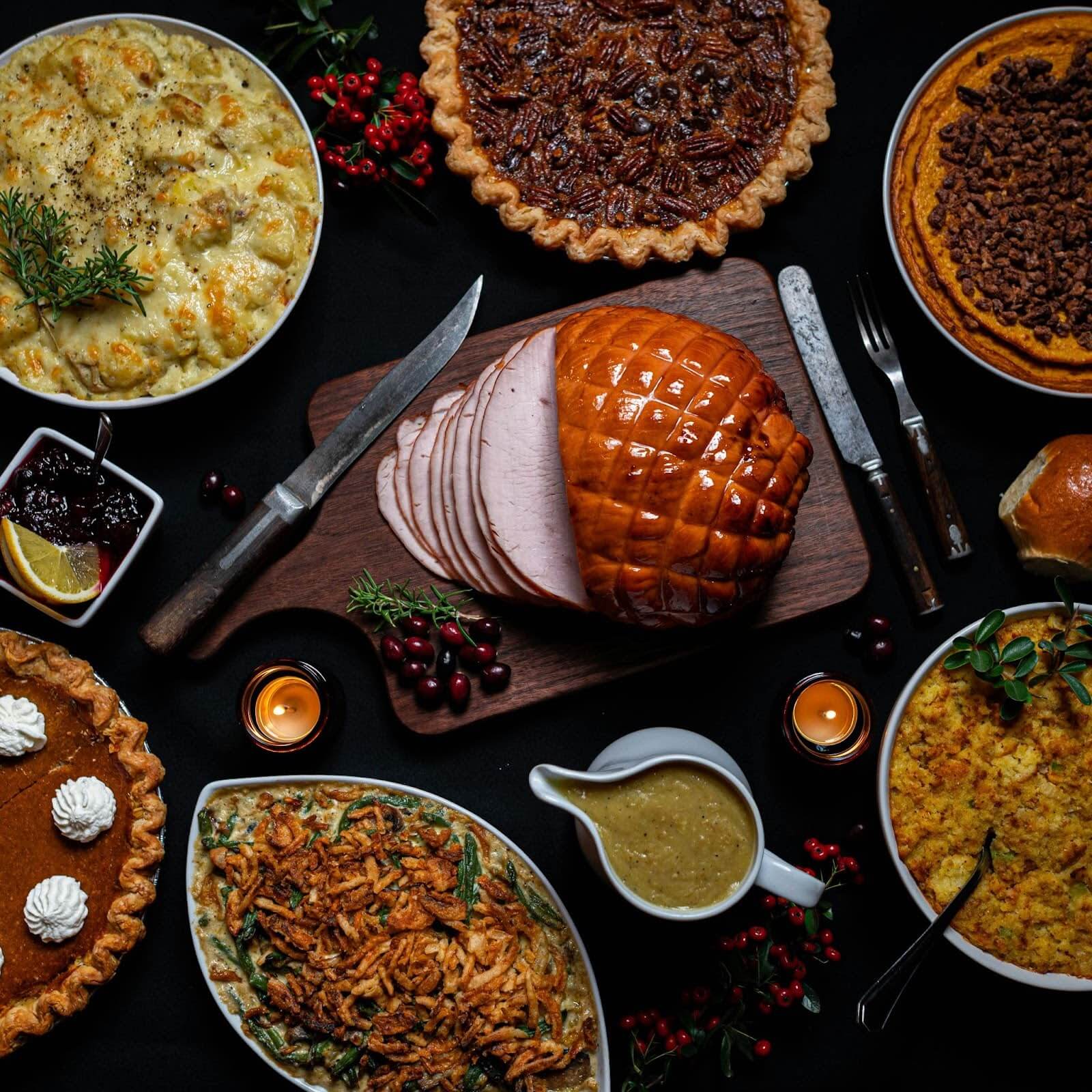 5 Thanksgiving Fundraising Ideas to Make a Difference This Season